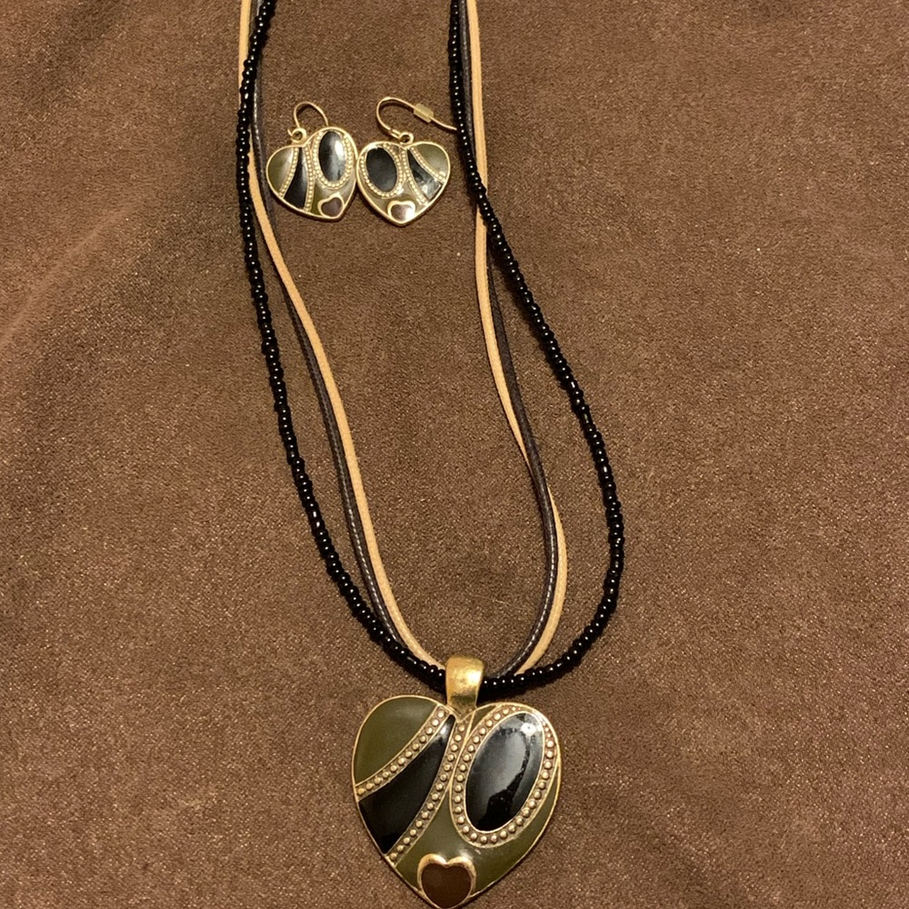 Jewelry - Picture 3 of 16